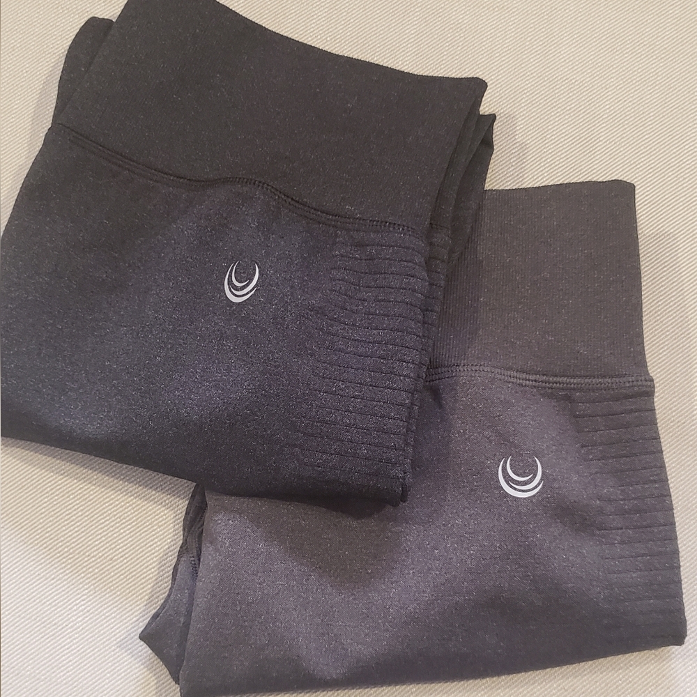 Lazuli Label New Glute Lifting V Seam Leggings , 2 Large